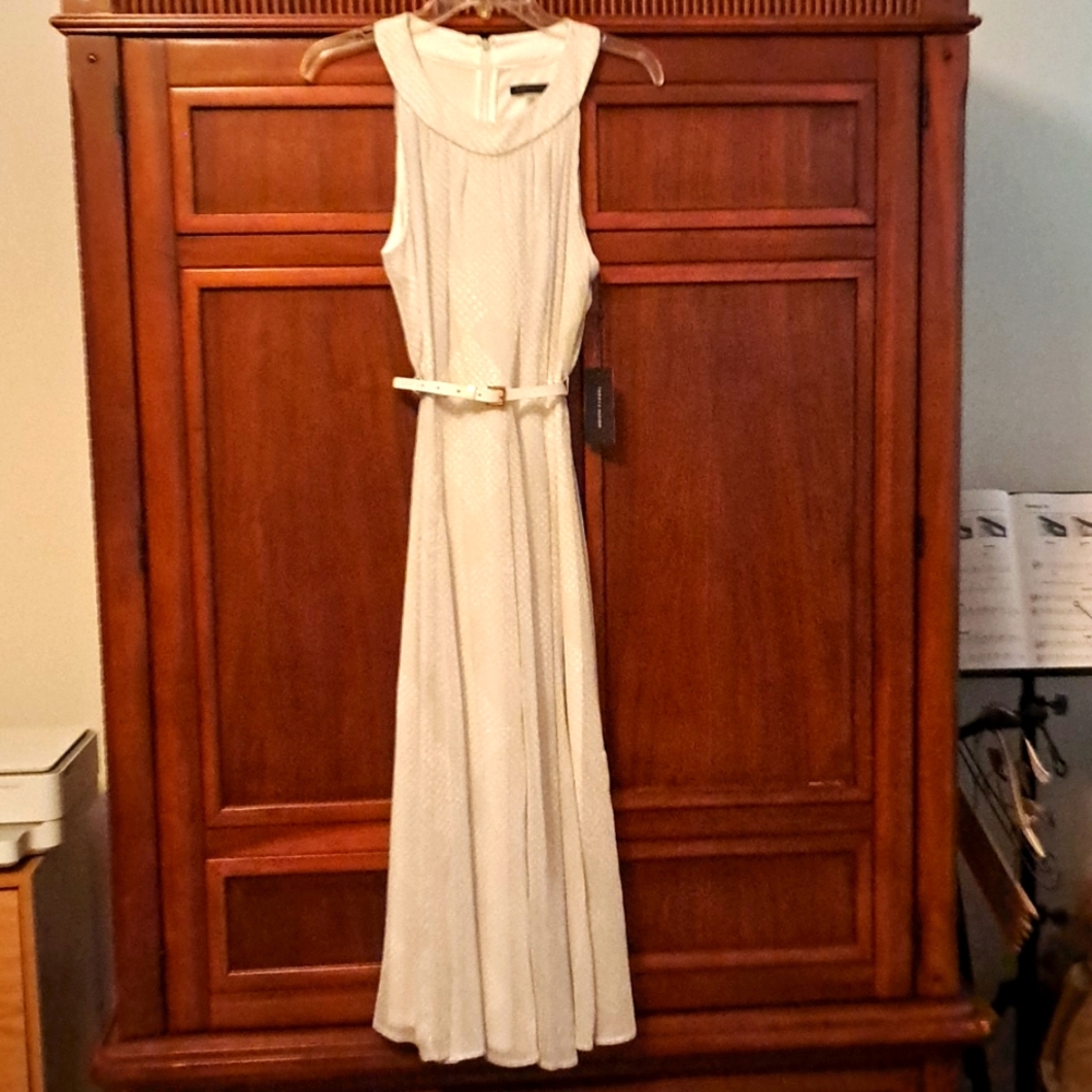 Price drop ! Dress by Tommy Hilfiger (16" across,  48" long)